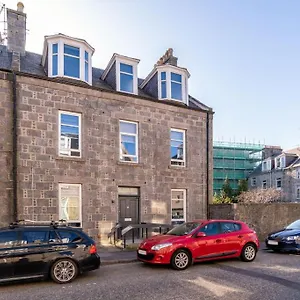  Apartment * Centre * Unique Space * United Kingdom